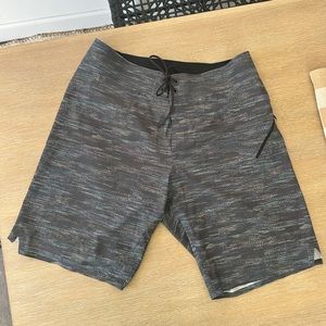 Lululemon Mens Board Shorts Swim Trunks size 32